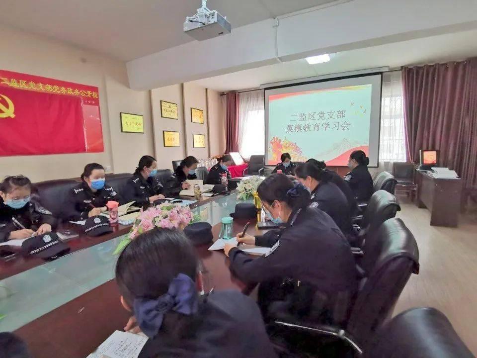 58岁大姐含泪分手:我就像个保姆,他只是贪图我的15万存款